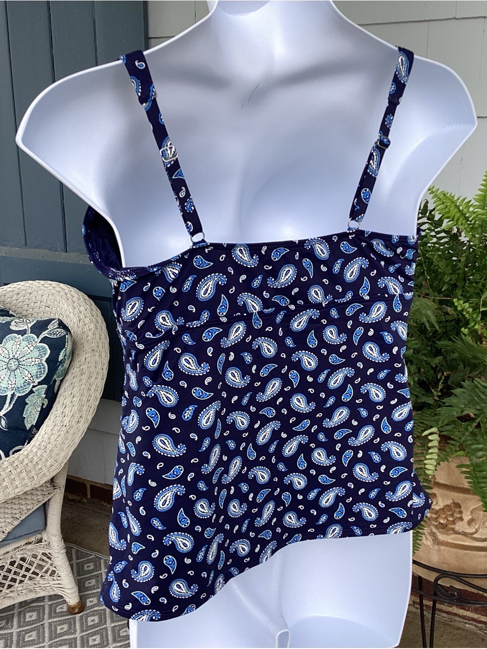 Lands' End Navy & Bright Blue PaisleyTummy Control Swim Tankini Top NWOT Size 14 - Picture 6 of 11